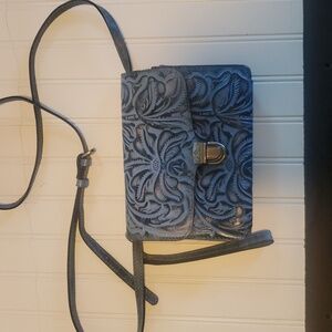 Patricia Nash Bianco Safflower Blue Leather Tooled Crossbody Clutch Metal Latch